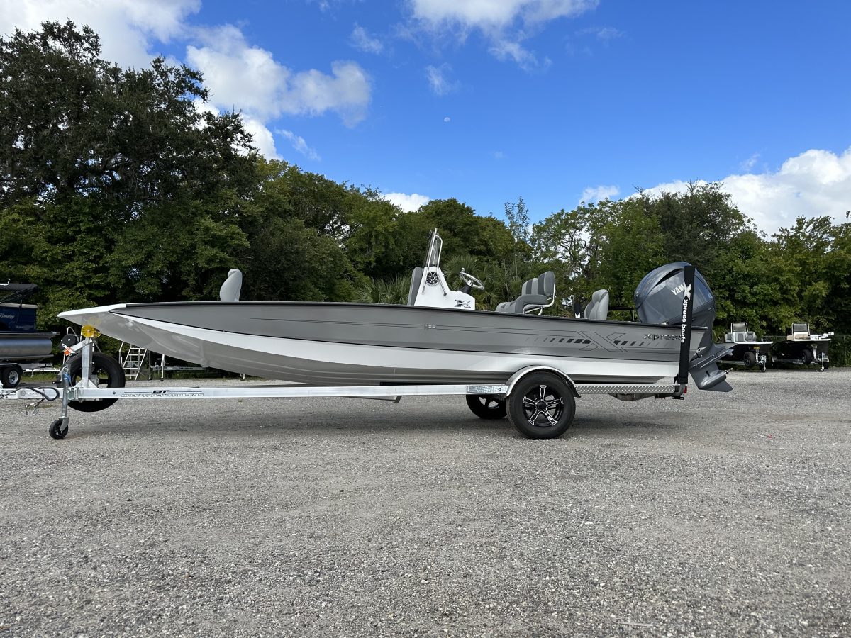 2024 Xpress H22 Aluminum Center Console Fishing Bay Boat w/Yamaha 150